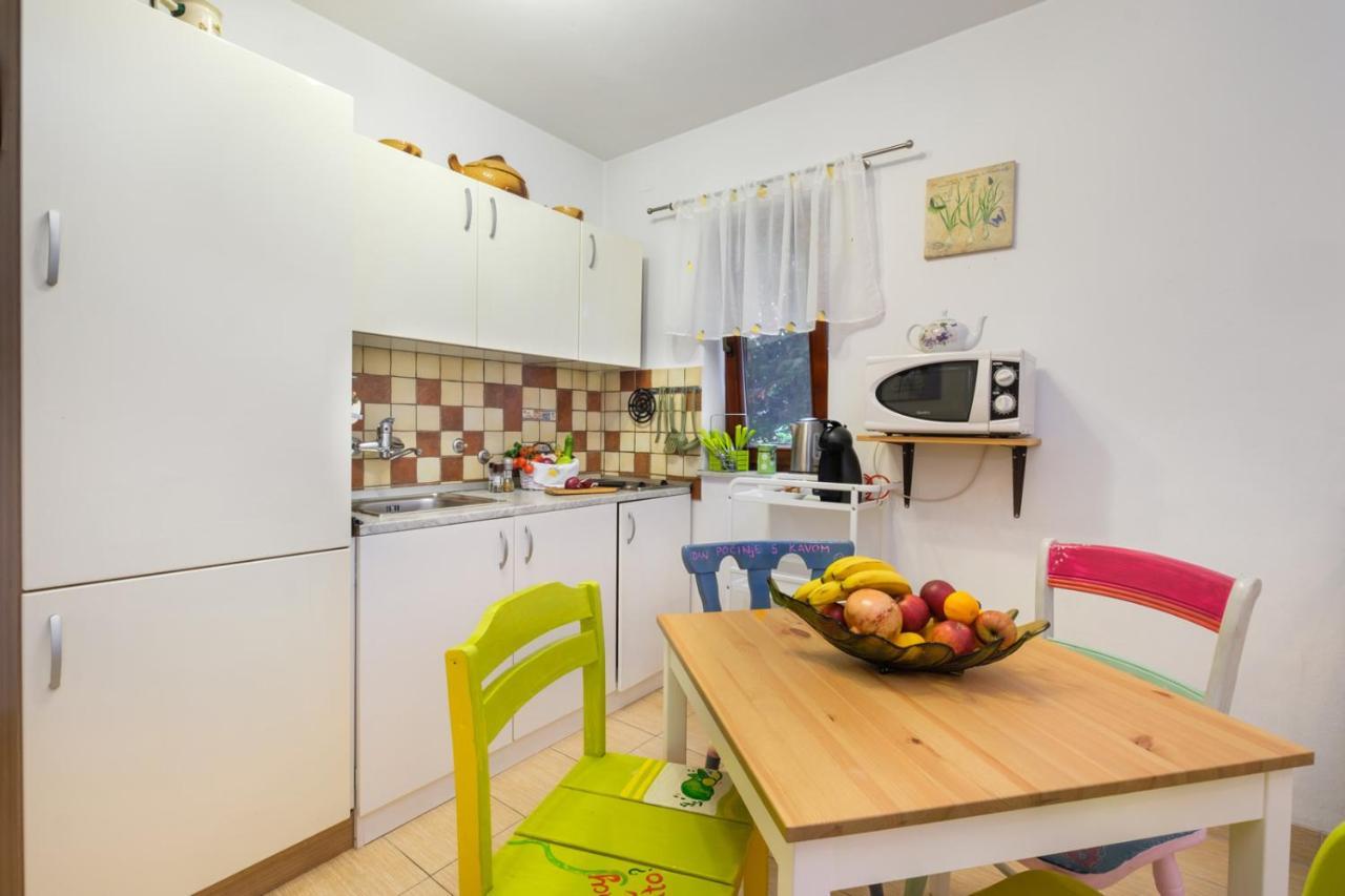 Apartments Suncani Загреб Экстерьер фото